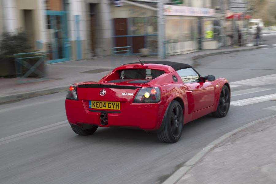  Vauxhall VXR220 2004 года  (фото 14 из 34)